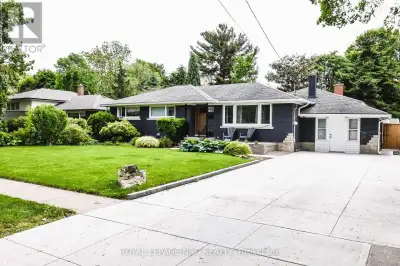 Beautifully updated bungalow located in the heart of Port Dalhousie. Take a short walk to the beach...