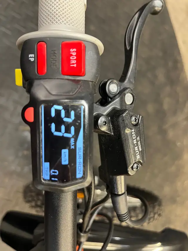 2024 Surron Light Bee X AUBAINE FIN DE SAISON in Other in Lac-Saint-Jean - Image 6