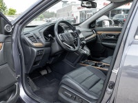 Discover premium comfort and versatile capability with the 2022 Honda CR-V Touring AWD. Finished in... (image 7)
