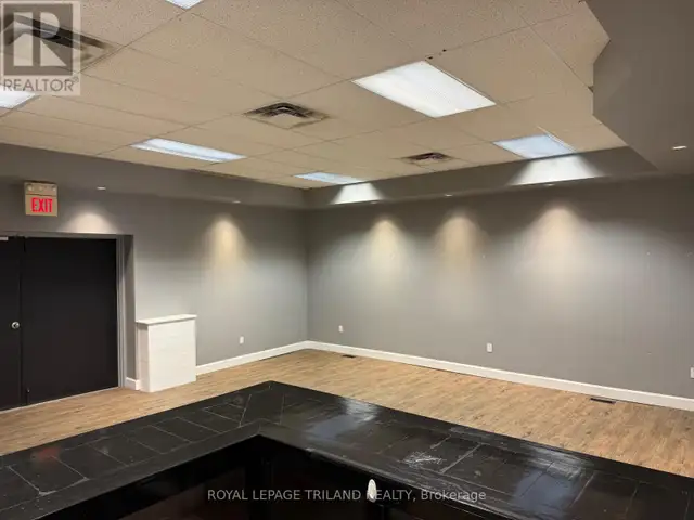 MAIN FLOOR - 656 TALBOT STREET St. Thomas, Ontario in Commercial & Office Space for Rent in London - Image 30