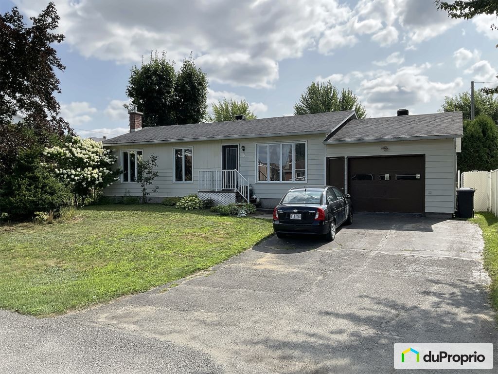 $393,700 - Bungalow for sale in Drummondville (St-Nicéphore) — photo 1