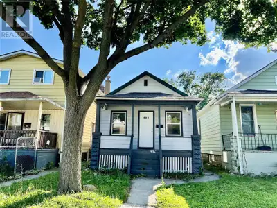 455 AYLMER AVENUE Windsor, Ontario