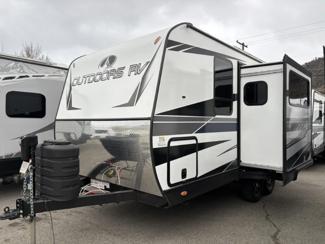 2026 OUTDOORS RV CREEK SIDE 17CE in Travel Trailers & Campers in Kelowna - Image 5