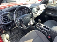 No Accidents - Keyless Ignition - Multi Terrain Select - Crawl Control - Power Rear Window Built to... (image 3)