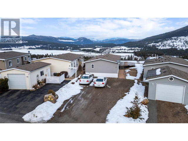 1885 Tappen Notch Hill Road Unit# 56 Tappen, British Columbia in Houses for Sale in Kamloops - Image 2