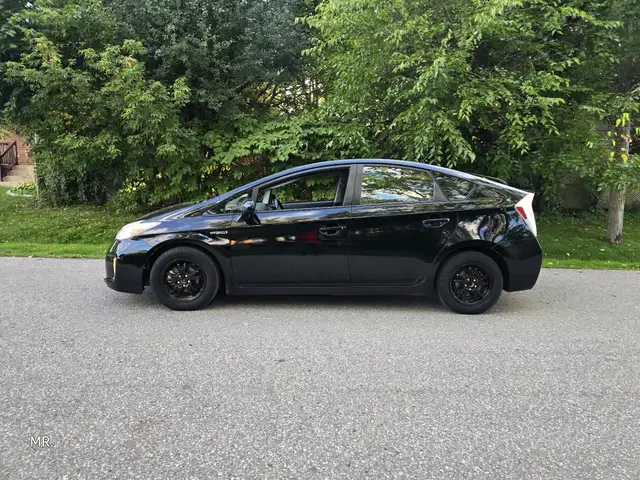 2015 TOYOTA PRIUS V 5dr HB63871127532803120