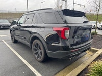 Experience exhilarating performance and sophisticated style in this striking 2024 Ford Explorer ST.... (image 2)