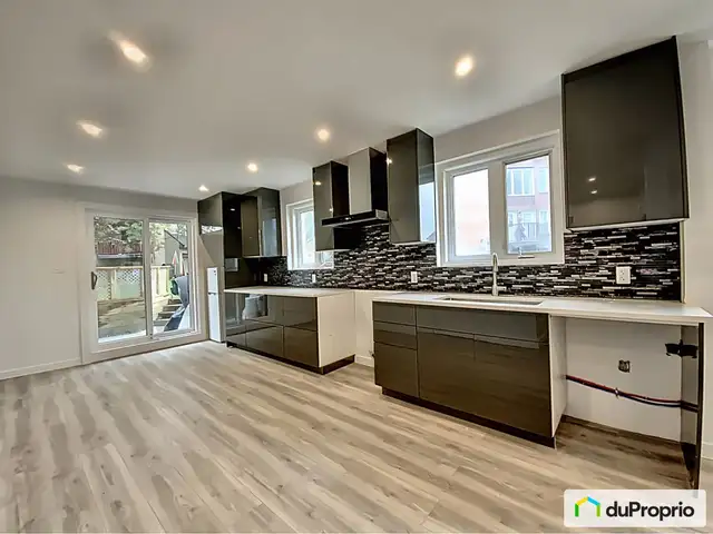$449,950 - Condominium for sale in Gatineau (Hull) in Condos for Sale in Gatineau - Image 3