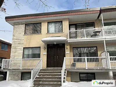 Duplex jumelé avec garage en excellent état situé au coeur d'un quartier dynamique et recherché de S...