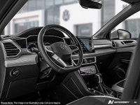 AMVIC-licensed business 2025 Volkswagen Taos Comfortline 4MOTION w/ Sunroof Pkg – Compact Versatilit... (image 7)