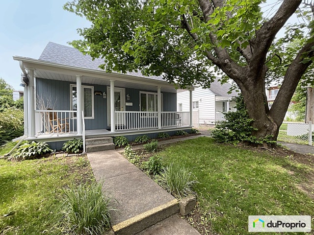 $495,000 - 2 Storey in Mercier / Hochelaga / Maisonneuve — photo 1