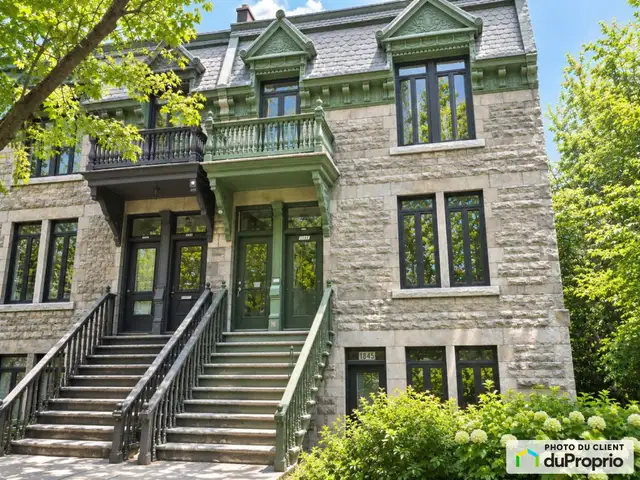 $530,000 - Condominium in Ville-Marie (downtown, old Mtl) in Condos for Sale in City of Montréal - Image 2