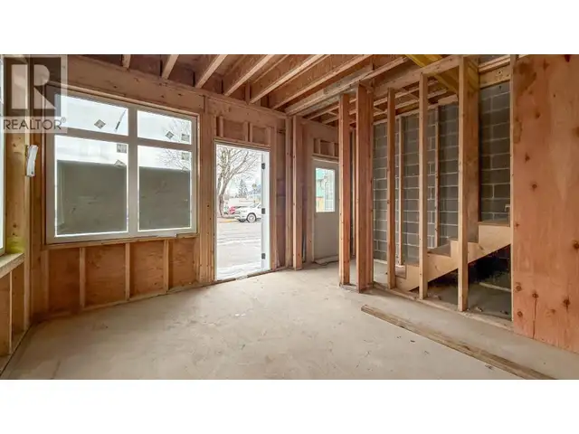 704 Cliff Avenue Enderby, British Columbia in Commercial & Office Space for Rent in Prince Rupert - Image 13