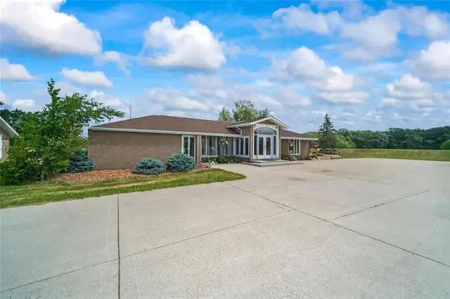 107 OUIMET Road Ste Agathe, Manitoba in Houses for Sale in Winnipeg - Image 4