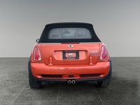 Thanks for viewing our House Of Cars Barlow inventory! AMVIC licensed dealer! House of Cars Barlow T... (image 4)