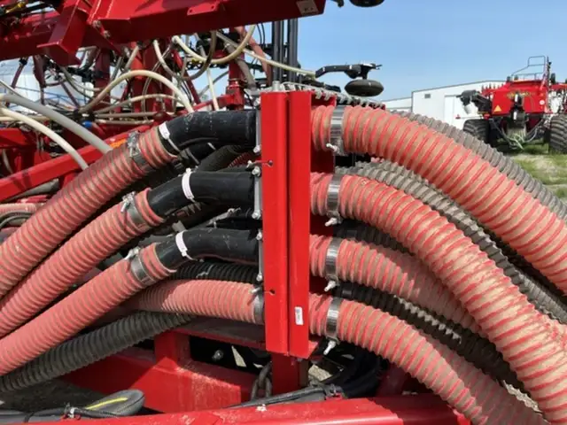 2023 Bourgault 3330 SE in Farming Equipment in Swift Current - Image 16