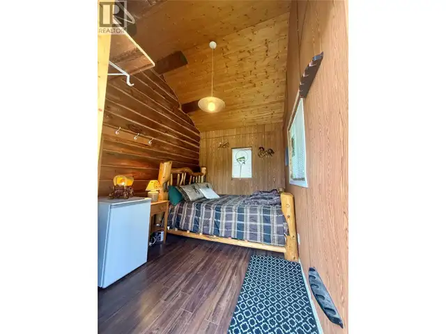 Cabin 4 Hatheume Lake Road Peachland, British Columbia in Houses for Sale in Penticton - Image 25