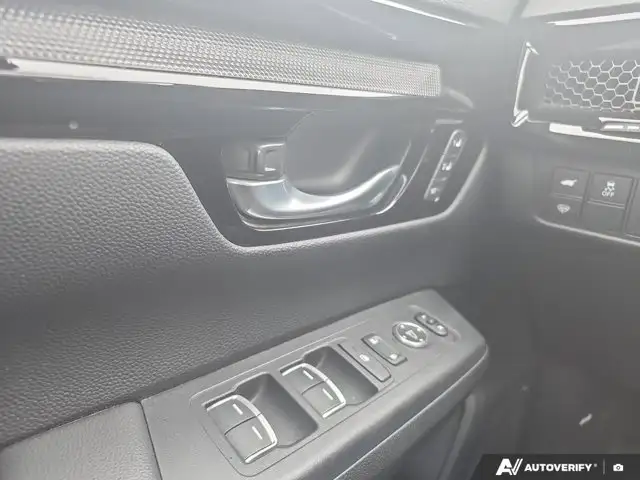2023 Honda CR-V Hybrid Touring in Cars & Trucks in Winnipeg - Image 22
