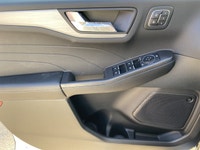 **WE WILL BEAT ANY FORD DEALER IN THE CITY** The 2026 Ford Escape Plug-In Hybrid is the perfect blen... (image 5)