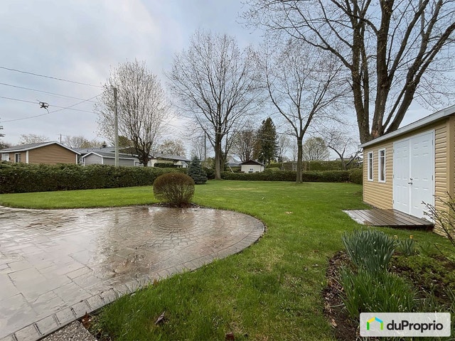 $383,500 - Bungalow for sale in Warwick — photo 3