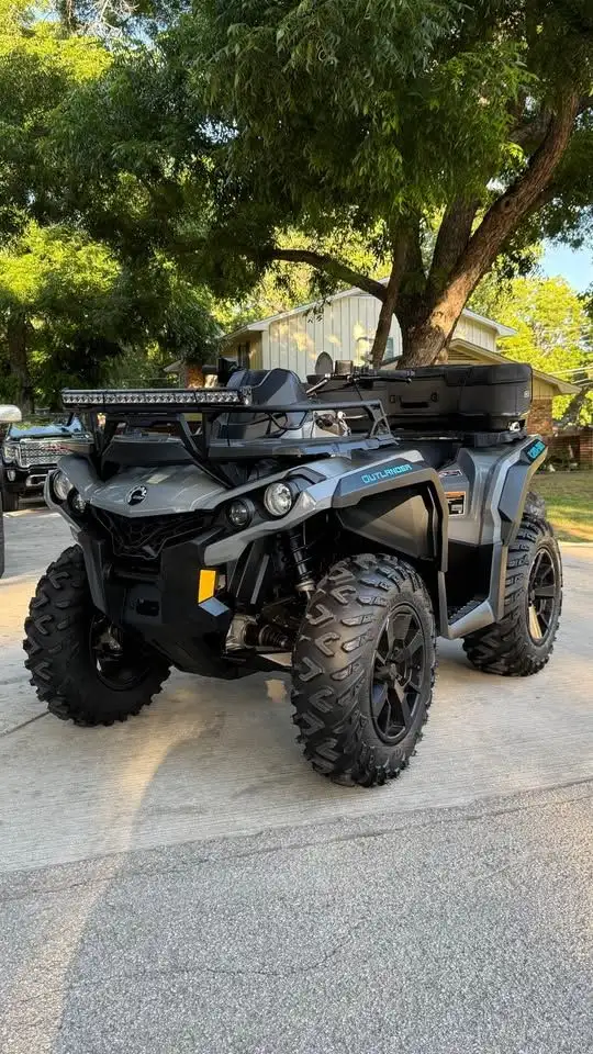 2022 CAN-AM OUTLANDER 850 DPS 4X4 - BLACK in ATVs in Delta/Surrey/Langley - Image 2