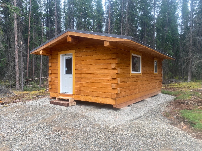 Can be moved today! New cabin 14x24, professionally built Houses for