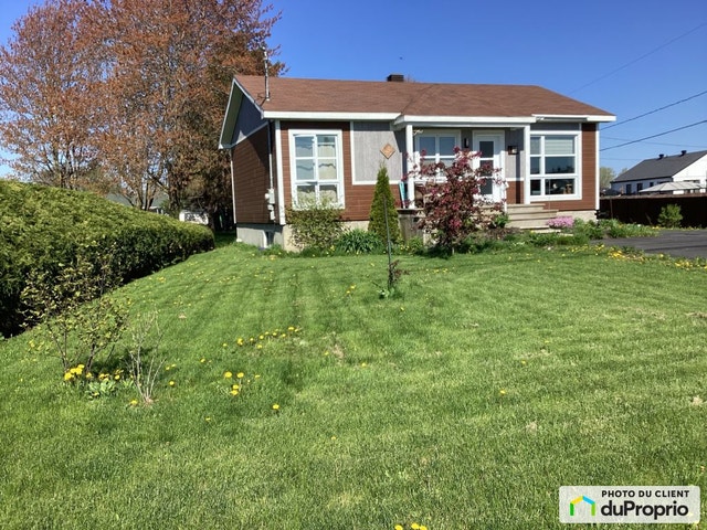 $479,000 - Bungalow for sale in Farnham — photo 1