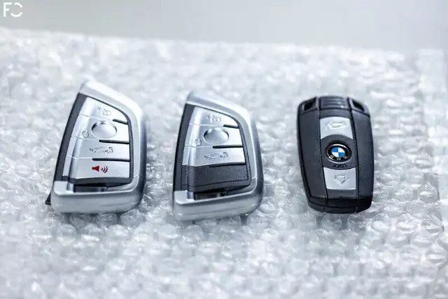 BMW & MINI COOPER CAR KEYS, FOBS, LOCKOUTS AND IGNITION SERVICE in Other Parts & Accessories in Mississauga / Peel Region