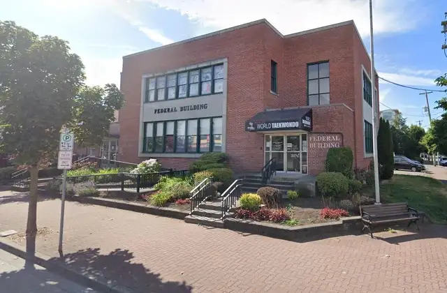 106 20408 DOUGLAS CRESCENT Langley, British Columbia in Commercial & Office Space for Rent in Abbotsford - Image 2