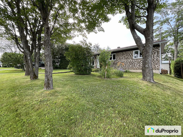 $439,000 - Bungalow for sale in Magog dans Maisons à vendre  à Sherbrooke - Image 3