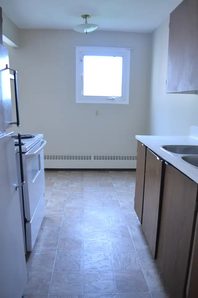Lakeview Manor - 1 Bedroom 1 Bath Apartment for Rent in Long Term Rentals in Whitehorse - Image 9