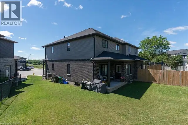 51 CRAB APPLE Court Wellesley, Ontario in Houses for Sale in Kitchener / Waterloo - Image 9