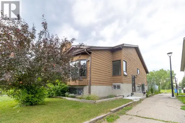 64 Cedarbrook Way SW Calgary, Alberta62864759160195121