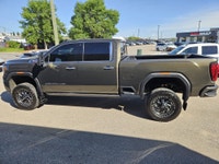 2022 GMC SIERRA 3500 DENALI ONE OWNER, NO ACCIDENTS, NO CLAIMS. QualiTee Motors offers the highest q... (image 8)