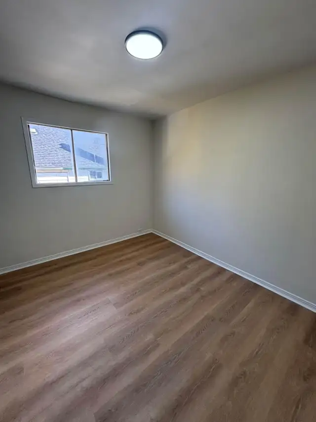 Large, Family-Friendly Apartment for Lease – $1,595 Inclusive in Long Term Rentals in Sarnia - Image 9
