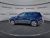 Power Driver's Seat, Leather Seats, Hitch Receiver, Heated Steering Wheel, Heated Seats - Front, Fac... (image 4)