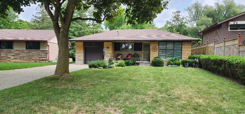 Beautiful & Quiet 3-Bedroom Home – Garage, Finished Lower Level, Backing Onto Park & Creek Welcome t...