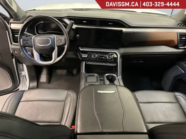 2025 GMC Sierra 3500HD Denali 4WD Crew Cab Standard Box Denali in Cars & Trucks in Lethbridge - Image 19