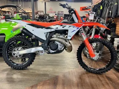 Excellent condition 2023 KTM 250 SX! BIG Power, lightweight two stroke beast! 2023 KTM 250 SX For de...