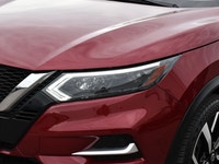 Sunroof, Blind Spot Detection, Aluminum Wheels, Heated Seats, NissanConnect! This Nissan Qashqai is... (image 8)