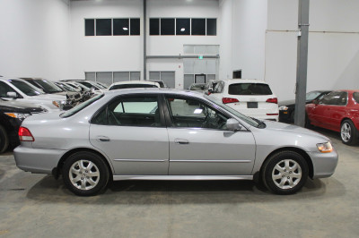 2002 HONDA ACCORD EX 2.3! ONLY 105,000KMS! LEATHER! ONLY $7,900!