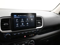 Step into versatility and style with this 2024 Hyundai Venue Preferred. This compact SUV delivers th... (image 5)