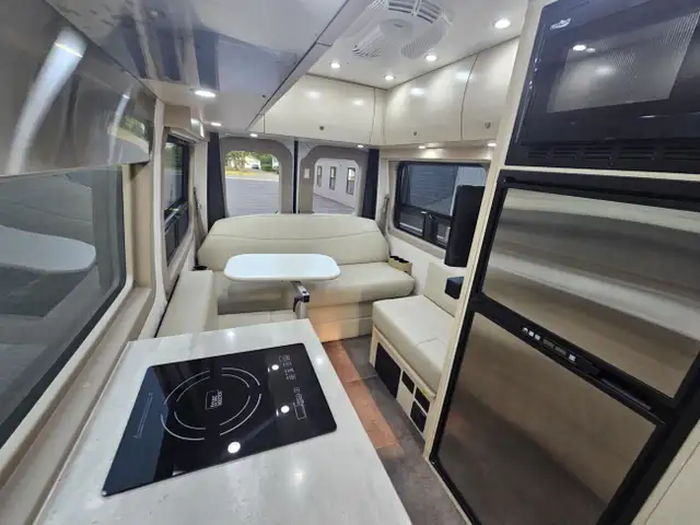 2022 Pleasure Way Pleateau TS in RVs & Motorhomes in Moncton - Image 12