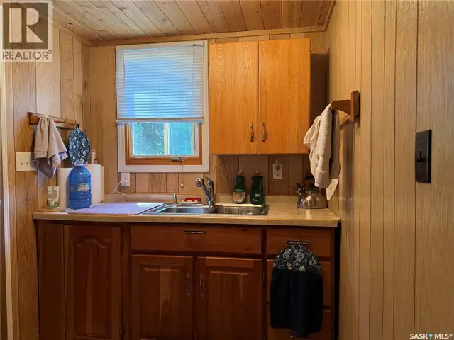 404 Northshore DRIVE Northern Admin District, Saskatchewan in Houses for Sale in La Ronge - Image 8