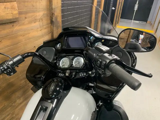 2024 Harley-Davidson Road Glide Limited in Street, Cruisers & Choppers in Oshawa / Durham Region - Image 7