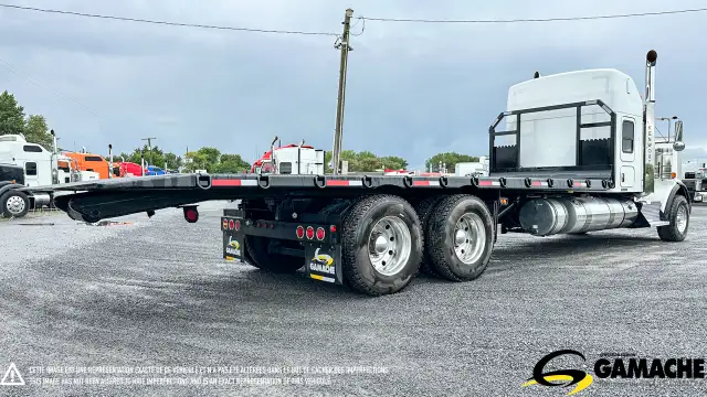 2015 KENWORTH T800 CAMION PLATE FORME REMORQUEUSE in Heavy Trucks in Moncton - Image 8