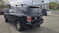Take on Alberta roads with confidence in this well-equipped 2006 Honda Pilot EX-L! Known for its leg... (image 3)