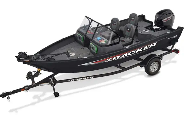 2026 TRACKER ProGuide V-16 Walk Thru fishing boat in Powerboats & Motorboats in Vernon - Image 24