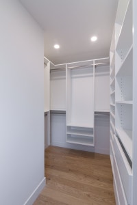 Renovated Akelius one bedroom apartment for rent. Located near rue Milton in the Milton Park neighbo... (image 8)