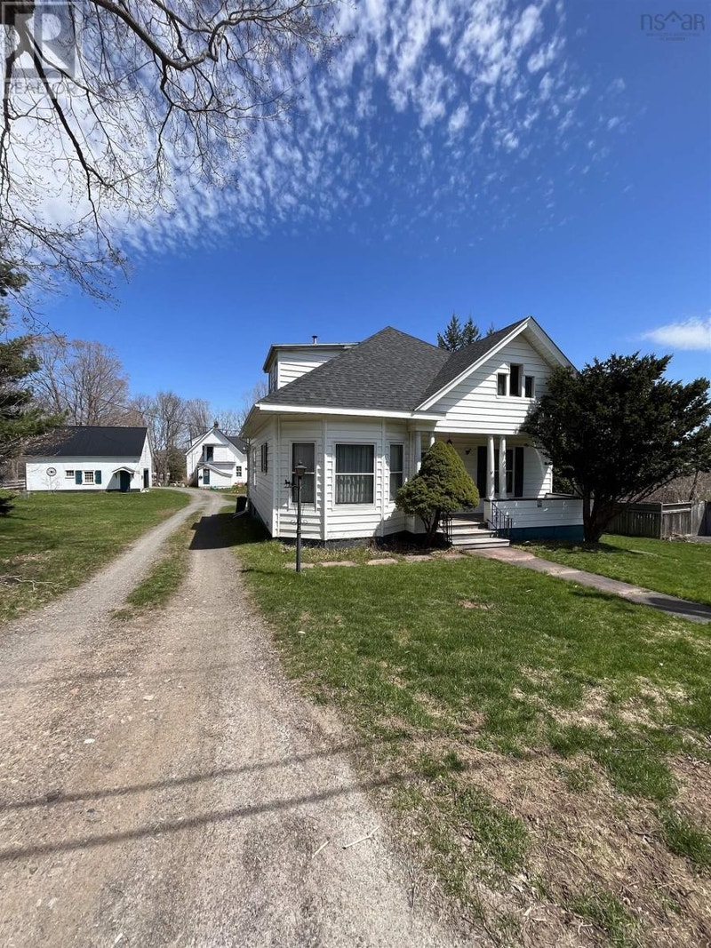 61 Mitchell Street New Glasgow, Nova Scotia Houses for Sale New